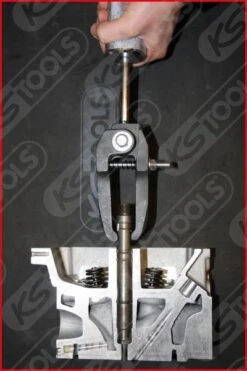 Ks Tools KS-Tools Universal Injektoren-Ausziehwerkzeug,1,55kg Schlaggewicht, 152.2070 -Ks Tools FOT ANW ALG AUTO 152 2070 AW2 SALL AING V1 600x600